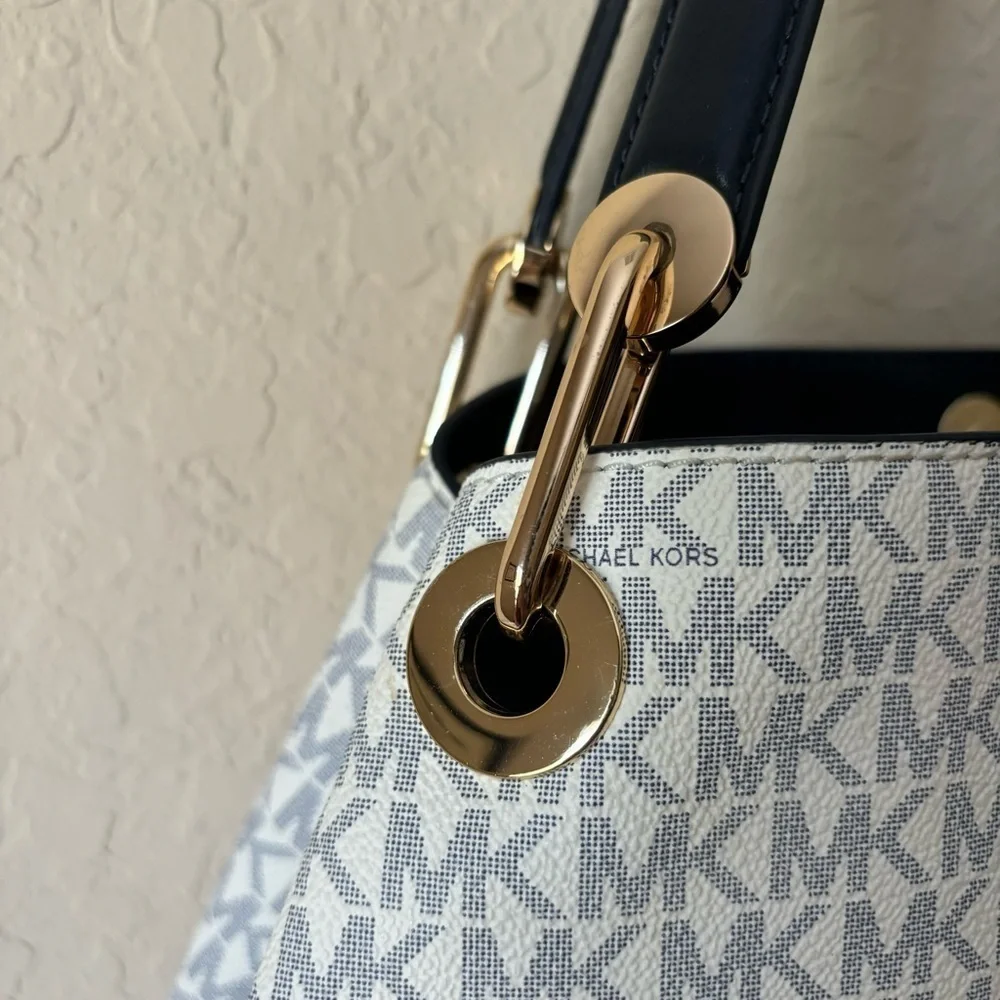 Michael Kors | Women's Leather Raven Large Tote Shoulder Bag Blue Pearl Gray